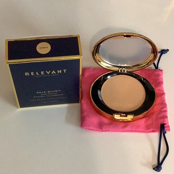 Relevant Inspire 24 Rele-Blur Soft Focus Powder Foundation New In Box - Picture 4 of 4